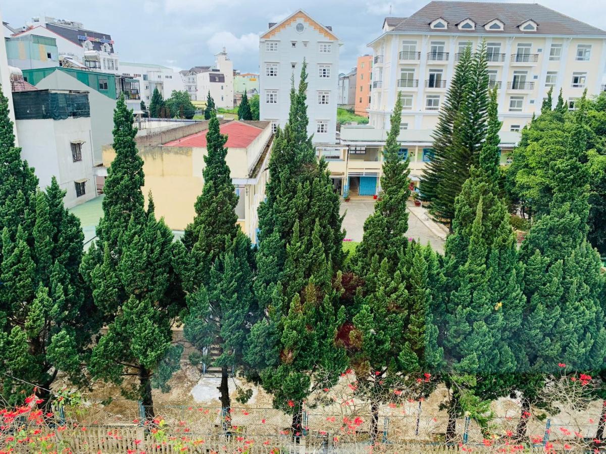 大叻 Khach San Xuan Quynh酒店 外观 照片